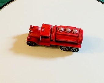 1930s Tank Truck HO Scale 1:87 3D Custom Designed Resin Print Hand Painted Model Railroad Diorama