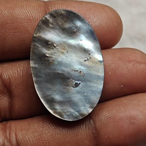 Natural Mother of Pearl Cabochons: Smooth Oval Gemstone Lot, AAA Quality