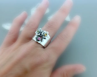 Sterling Silver 3 flower Gemstone Ring - Statement Flower Ring - Flower Bouquet - Floral Jewelry