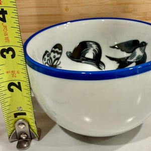 Taza de té blanca y azul con adivinación de la fortuna de Molly Hatch Fortuitous Anthropologie 2012 imagen 6