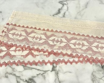 Vintage Ivory & Dusty Rose Filet Lace Window Valance 55” x 10.5” Floral
