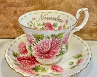 Vintage 1970 Royal Albert Flower Of The Month November Chrysanthemum Cup Saucer