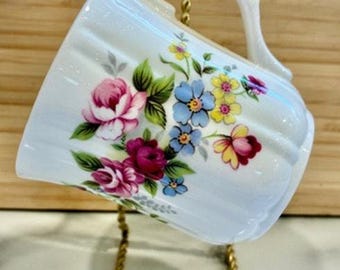 Taza de té/café vintage MCM de los años 50, de porcelana fina Duchess Floral Bone China, 8 oz - Sin platillo