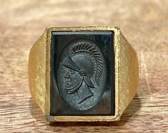 Vintage jaren 1950 MCM steen gesneden Romeinse krijger kostuumsieraden zegelring