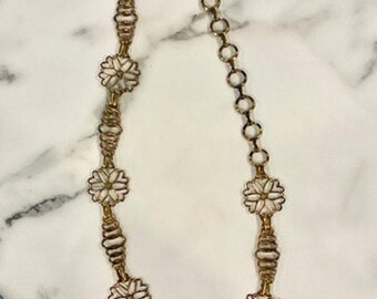 VTG Gold Tone Chain Belt Openwork Heart Floral Medallions Adjustable 35” Retro