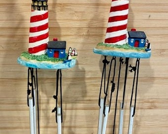 2 Mini campanillas de viento vintage de Carol Aldridge, Faro de West Quoddy Head, Maine
