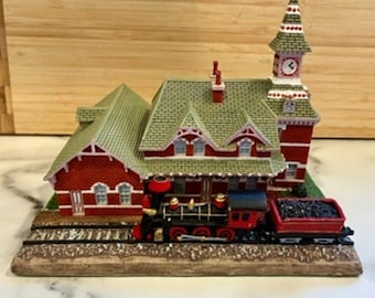 Vintage 1993 Danbury Mint The Old Railroad Station Resin Display With Coal Train