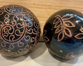Set Of 2 Glazed Ceramic Batik Orbs Spheres Centerpiece Bowl Basket Fillers 4"