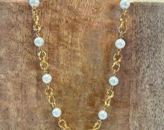 Vintage Gold Tone Infinity Faux Pearl Station Choker Necklace 14”