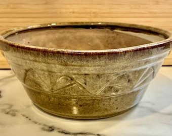 Vintage MCM 1940s Yellow Ware Style Glazed Stoneware Mixing Bowl Fan Pattern 8"