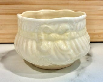 Vintage Belleek Irland Ribbon Bow Pattern Parien China Open Zuckerdose 6th Mark
