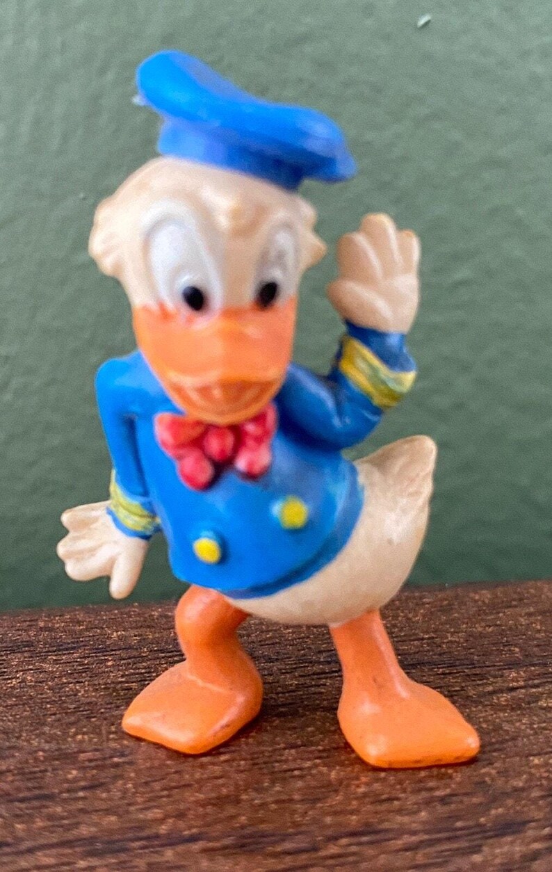 Lote de 4 figuras vintage de Disney Kinder Joy: Pluto, Pato Donald y Mickey Mouse imagen 3