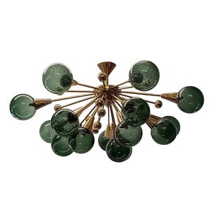 Modern Italian Sputnik-style Green Glass Ball Brass Chandelier Mid-Century 1950s Light Stilnovo Ceiling Lamp Lighting.