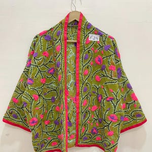 Grüner Phulkari Kimono: Boho Strand kurze Damenjacke