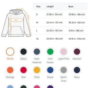 Puede incluir: Una tabla de colores y tallas para sudadera con capucha de ni&ntilde;o que incluye un dibujo lineal de la prenda con indicadores de largo, busto y manga. Una tabla enumera las tallas S, M, L y XL en pulgadas y cent&iacute;metros. Se muestran diecisiete c&iacute;rculos de color con etiquetas que incluyen White, Black, Dark Heather, Irish Green, Light Pink, Maroon, Orange, Red, Gold, Royal, Sport Grey, Navy, Carolina Blue, Forest, Heliconia y Purple.