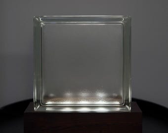 Lámpara de ladrillo de vidrio hecha a mano con base de madera de pino LED inalámbrica, iluminación retro para mesita de noche.