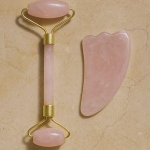 Jade roller Crystal roller massager, battery-free facial massager, no electricity use for facial massage