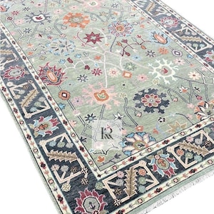 Hand-Knotted Oushak Wool Rug: Antique Floral Design, Customizable
