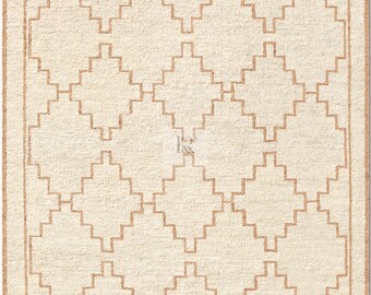 Handwoven Jute Rug: Geometric Pattern, Earthy Modern Style
