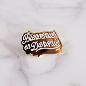 Pin's Bienvenue en Daronie Daronie Food Club x Lolita Picco image 1