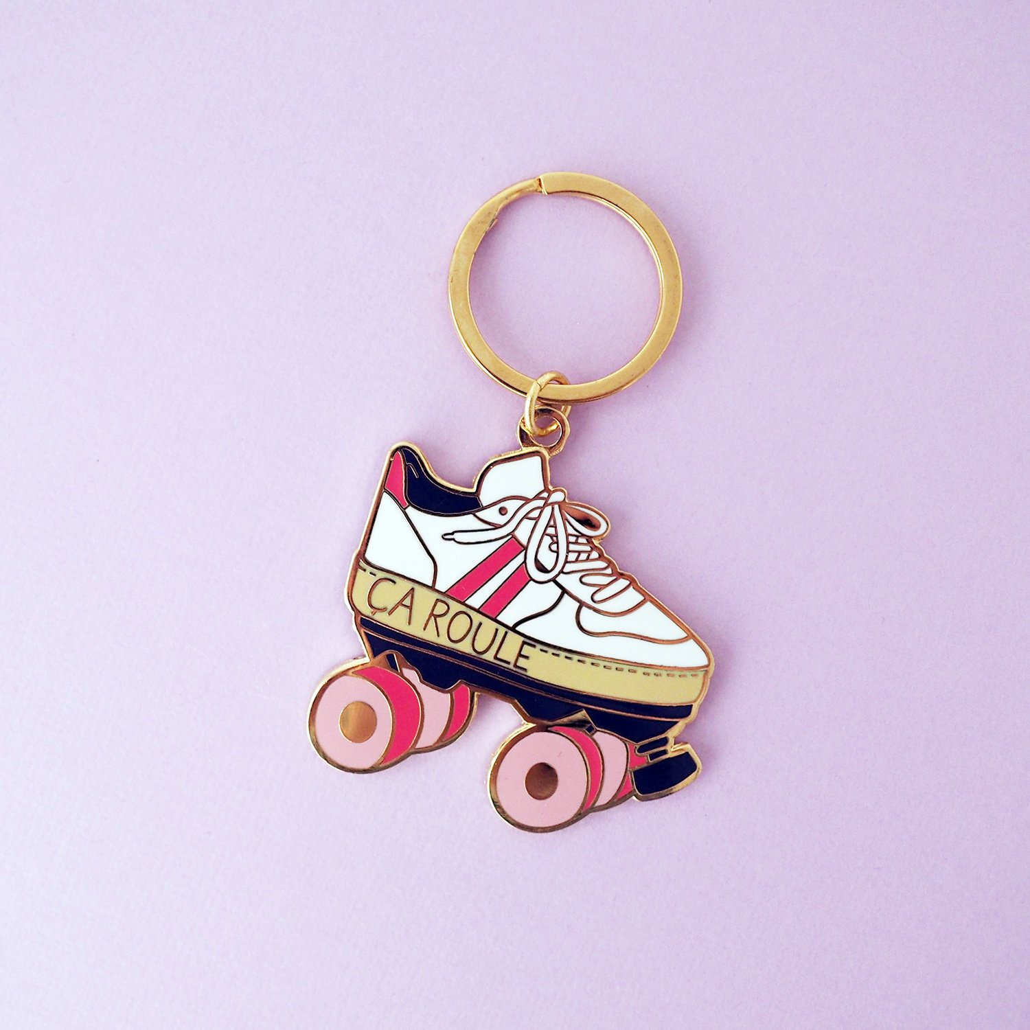 Porte-clés en émail "Ça roule" Roller Derby