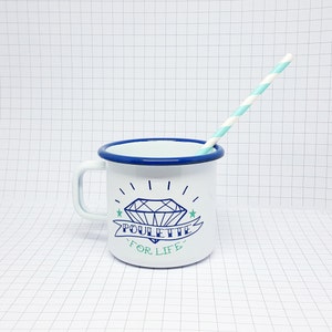 Retro enamel mug Poulette For Life image 4