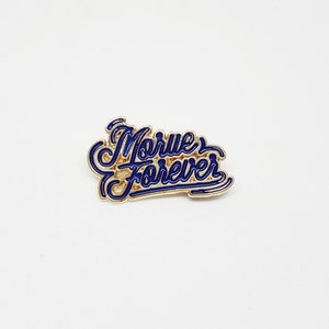 Pin's Morue Forever bleu et doré, cadeau pour copine image 4