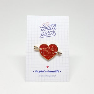 Enamel pin Trop de Love valentine gift image 4