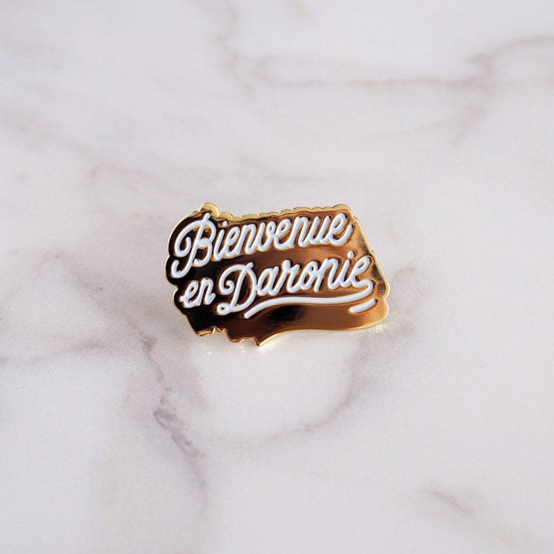 Pin's Bienvenue en Daronie Daronie Food Club x Lolita Picco image 1