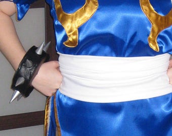 Chun Li Spiked bracelets fat spiky Wristband wrist cuffs with spikes for your Street Fighter costume Cosplay perfectly proportioned