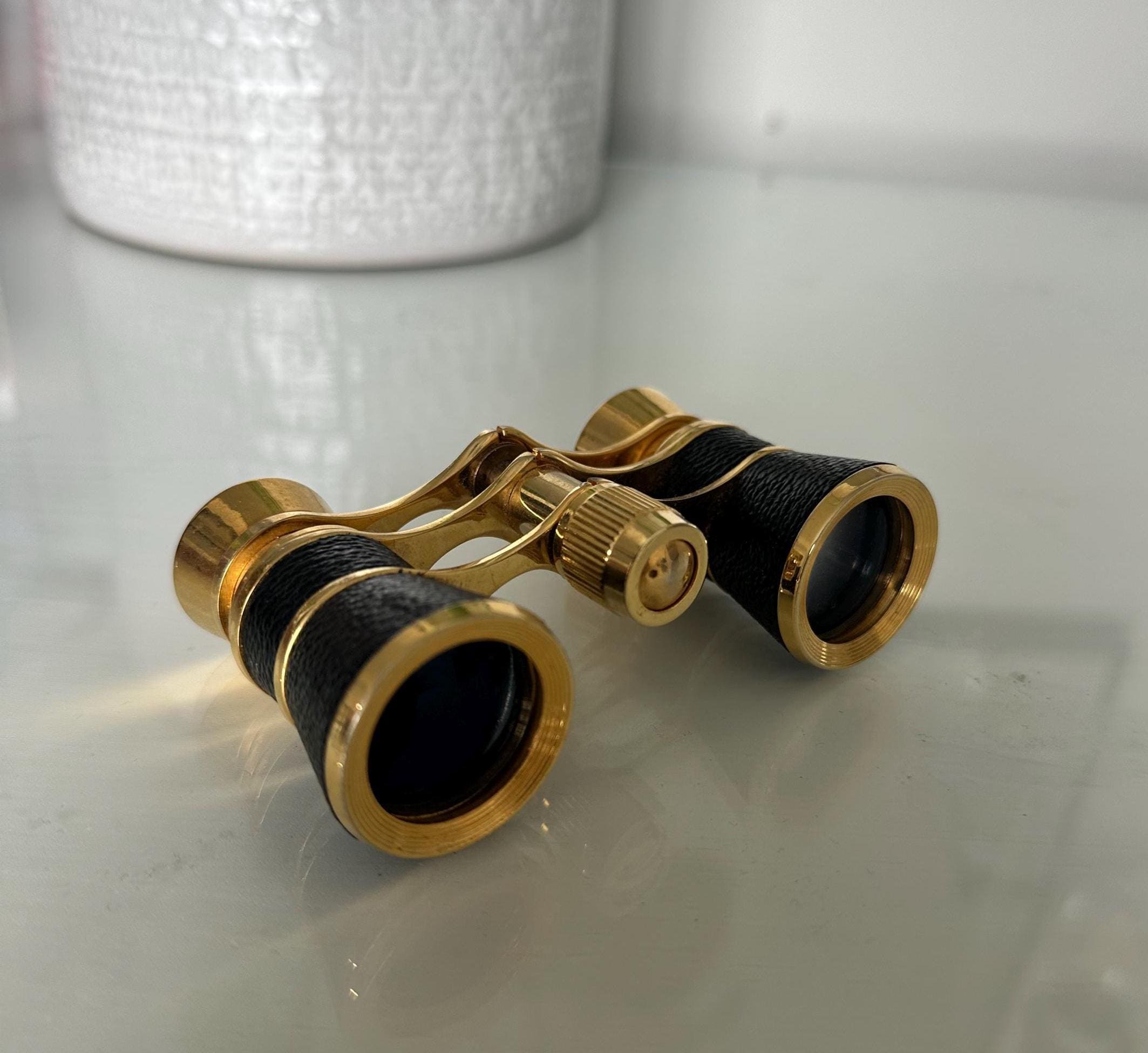 What Binoculars Do People Use at Kentucky Derby? Insights
