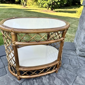 Tavolino da caffè da cocktail a 2 ripiani in bambù e rattan VTG MCM con piano in formica, L25xH22xW18&quot;