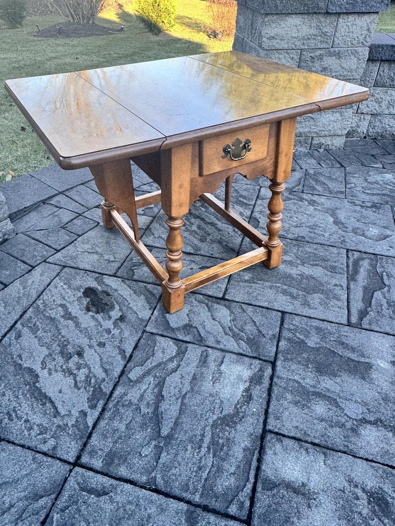 Vintage Ethan Allen Nutmeg Maple Drop Leaf Table With Drawer L34 ...