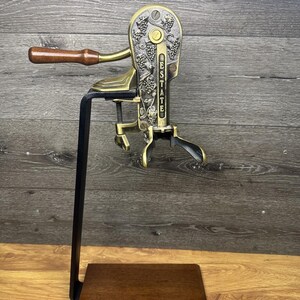 Cavatappi da tavolo vintage Rogar Estate in ottone con supporto in legno