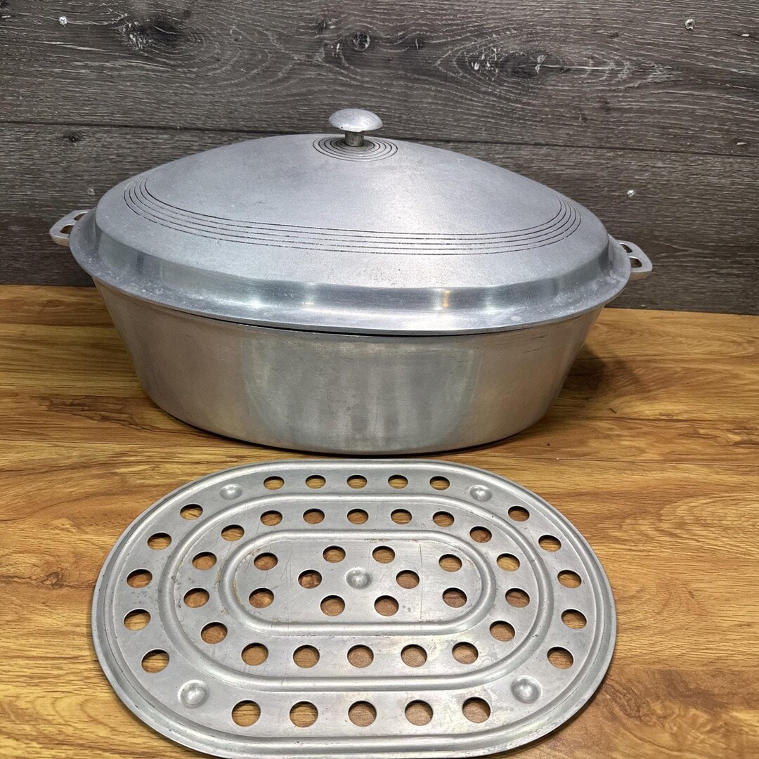 Wagner Ware Sidney 269M Cast Aluminum Oval Roaster Drip-drop Lid