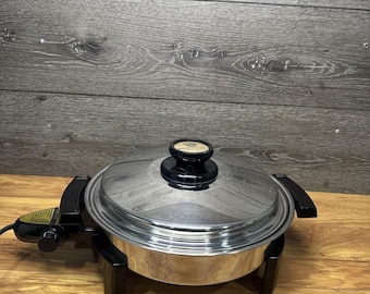 Sartén eléctrica Vintage Kitchen Craft West Bend Liquid Core de 11,5" (246B)