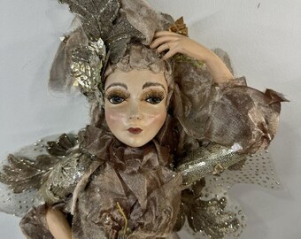 クリスティーン・ハーワス フィギュア Early Catkin Faerie Katherine's Collection Wayne Kleski Sitting Fairy Doll Retired 23