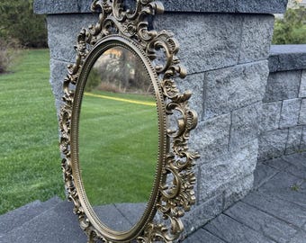 Espejo de pared vintage Burwood Hollywood Regency Gold Scroll de 32" estilo mediados de siglo, victoriano.