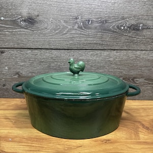 Staub Basix Grön Emalj Oval Gjutjärnsgryta med Lock # 27 Frankrike, Tupp 4qt