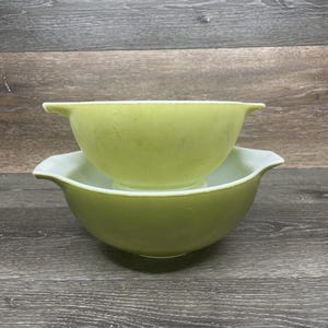 VTG PYREX Verde Green Cinderella Mixing Bowl #443 2.5 Q # 442 1.5 qt ~2 pc
