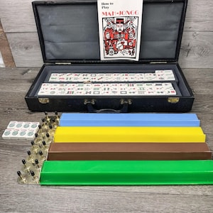 Zabytkowa gra Mahjong MAH JONGG z 150 KAFELKAMI, 4 stojaki w etui