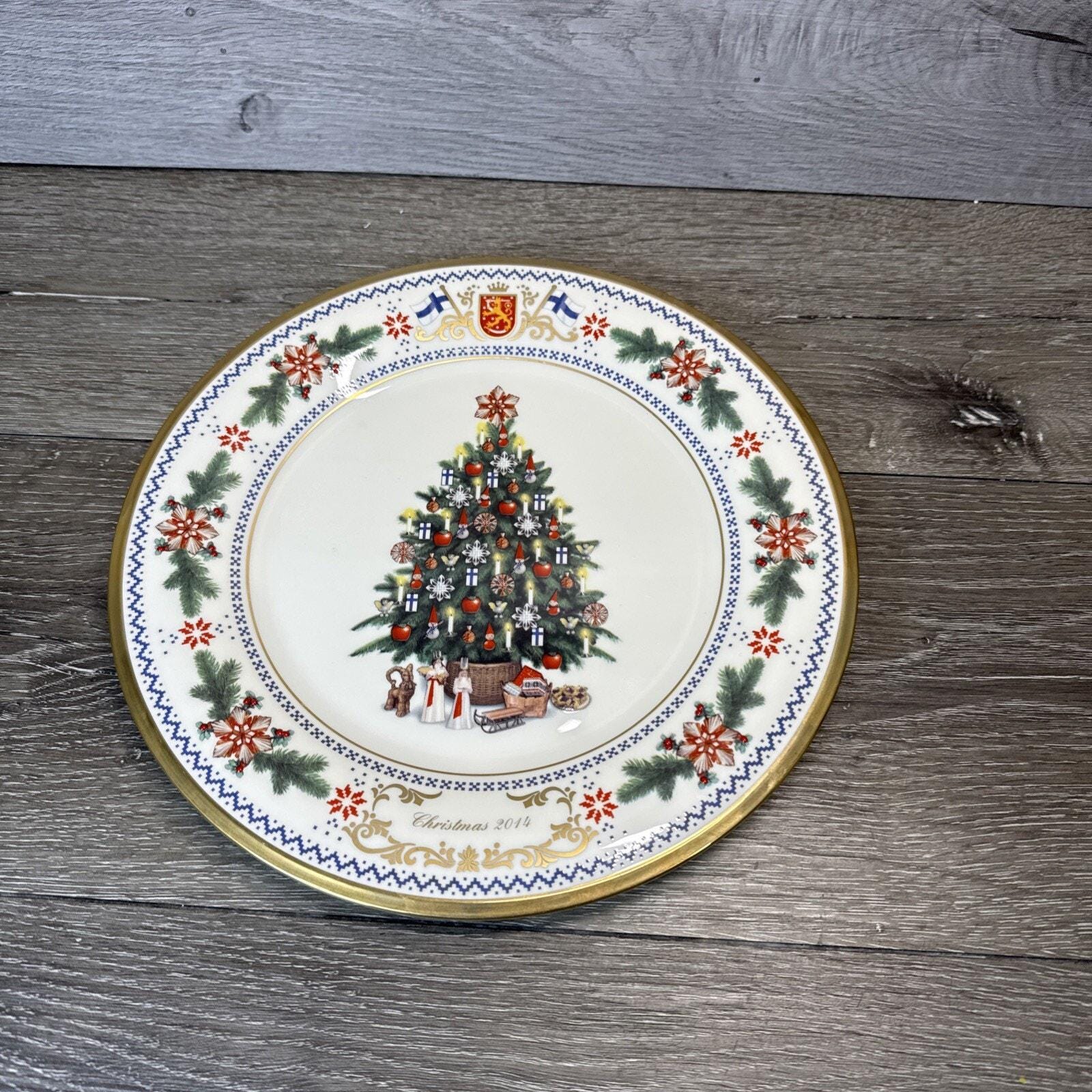 Lenox Fine Porcelain Christmas Dinner Collector Plate 2014 Finland