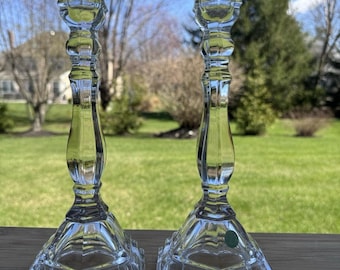 Juego de 2 candelabros de cristal Hampton de TIFFANY & CO, firmados, de 23 cm (9 pulgadas).