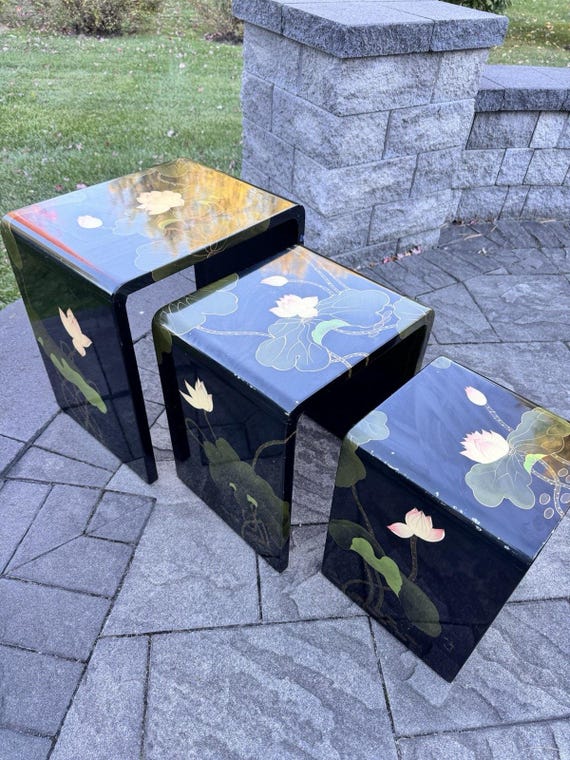 ★asian interior★ ★Glass＆Flower・set VTG Asian Floral Black Lacquer Waterfall Nesting Tables 20x19.5x14