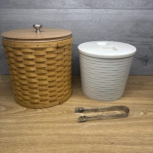 Cesta de gelo Longaberger vintage de 2005 com tampa e protetor isolado