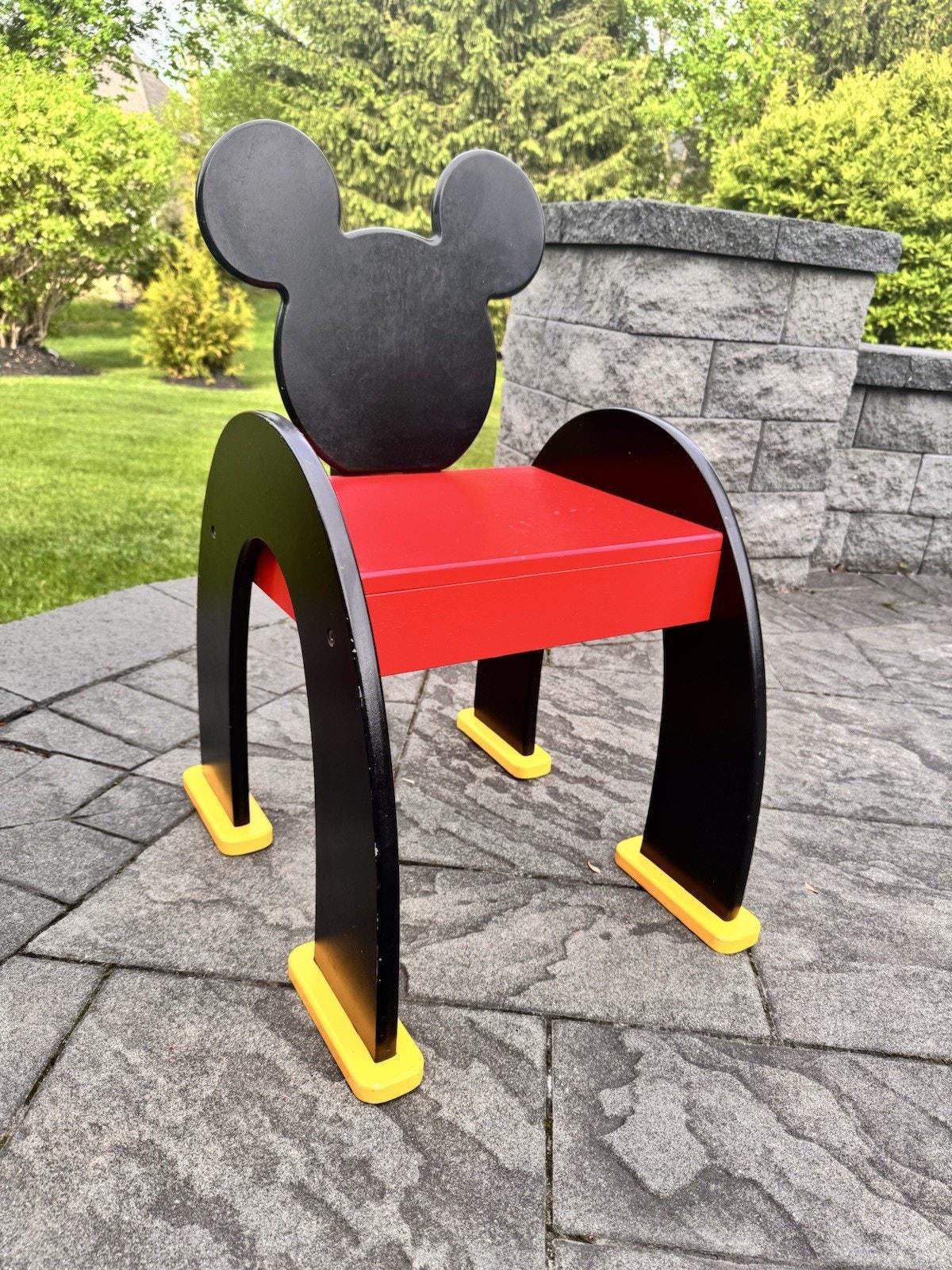 子供用椅子　ヴィンテージ　ディズニー風 Vintage Disney Mickey Mouse Kids Solid Wood Chair H 28xw 16 X D 21