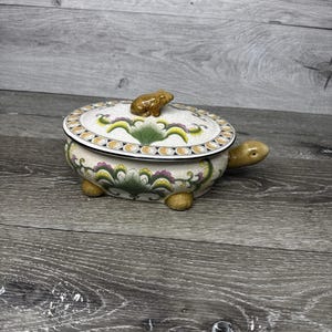 Vintage Chinoiserie Porcelain Turtle Casserole Dish With Frog on