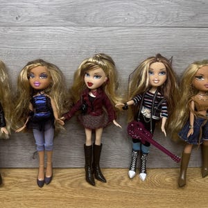 Vintage 2001 BRATZ Dolls 10” ~ Lot Of 5