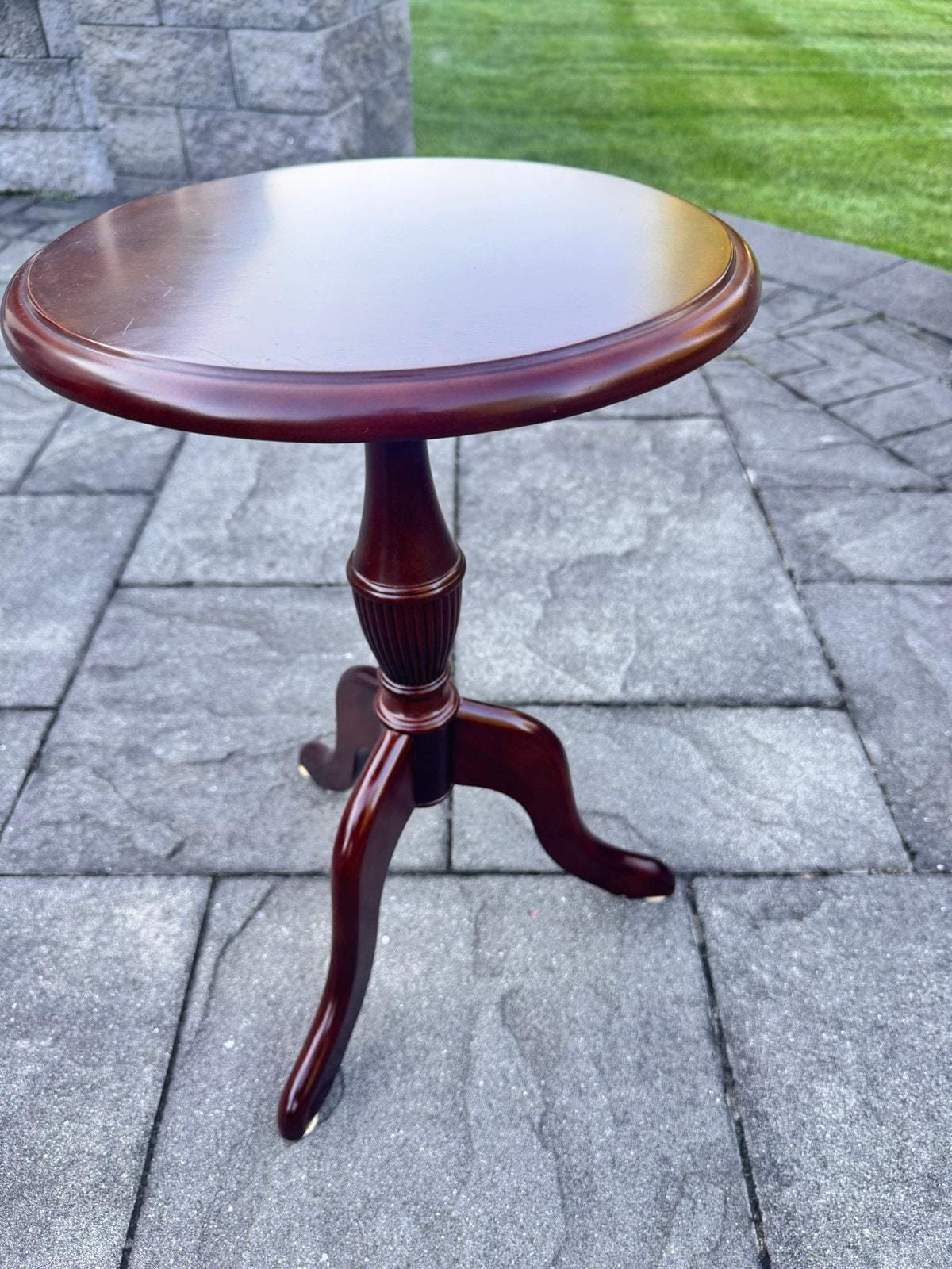 Vintage Bombay Table - Etsy