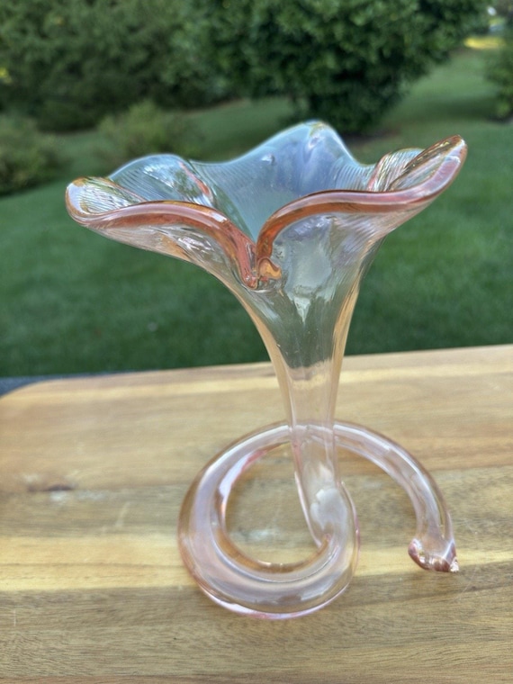 Vintage 1970 Murano Glass Pink Cornucopia Vase Trumpet Sculpture